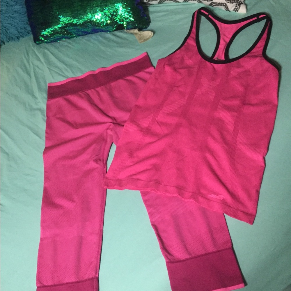Avia’s sport wear